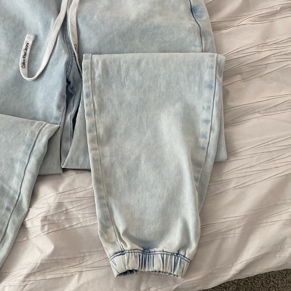 CALVIN KLEIN JEANS - Picture 5 of 5